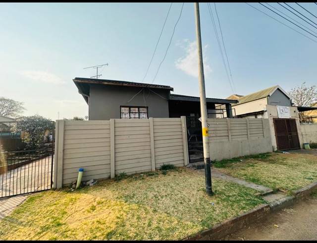 7 BEDROOM HOUSE FOR SALE IN ELSBURG